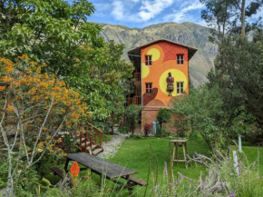 Full Moon Eco Lodge